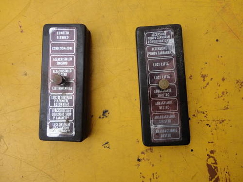 Fuse box covers for Alfa Romeo Montreal