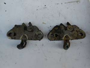 Front bonnet lock for Alfa Romeo Montreal For Sale (picture 1 of 2)