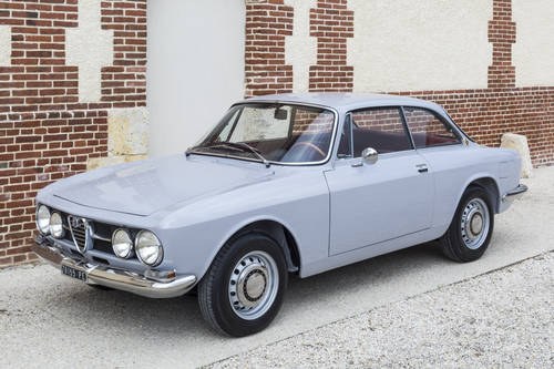 Fully Restored 1969 Alfa Romeo 1750 GTV Mk I Bertone  For Sale