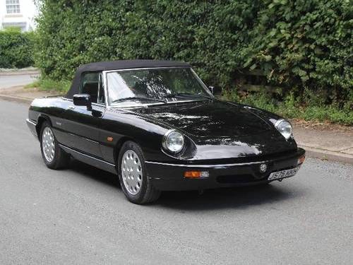 1992 Alfa Romeo Spider 2.0 S4 - 65k miles, RHD, stunning VENDUTO