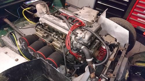 1975 Alfa 'Nord' Twin Cam 2000 Engine with 5 speed box For Sale