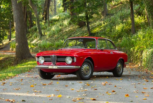 1967 Alfa Romeo Giulia Sprint GT Veloce SOLD