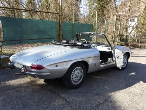 1969 Fantastic Alfa Duetto Spider 1750 round-tail, matching numb. SOLD