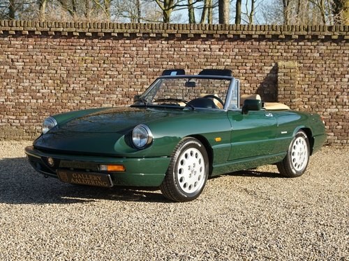 1992 Alfa Romeo Spider 2.0 only 28.995 km from new!! For Sale