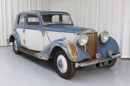 1938 Silver Crest Saloon by Holbrook For Sale