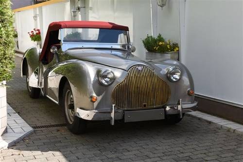 1950 top restored model of a rare breed For Sale