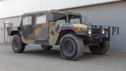 Picture of 1990 AM General M998 HMMWV Hummer H1