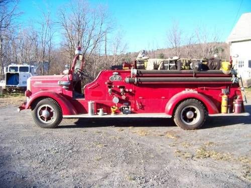 1941 Mack L Fire Truck In vendita