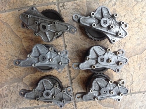 6 DUCATI EARLY MONSTER 900SS 750SS 916? OIL PUMPS For Sale