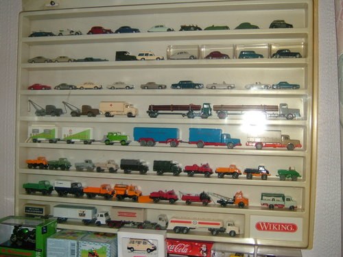 1970 Wiking HO scale models ideal for train layouts For Sale