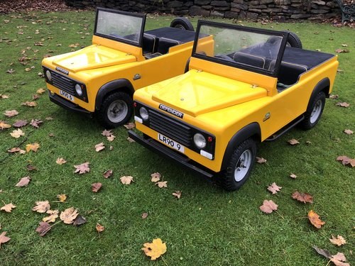Child’s 24v Land Rover defenders by Rebel replicas For Sale