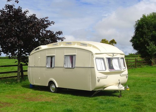 1960 Rare Cheltenham Springbok caravan In vendita