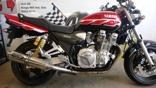 2000 Yamaha XJR1300 SP     In vendita