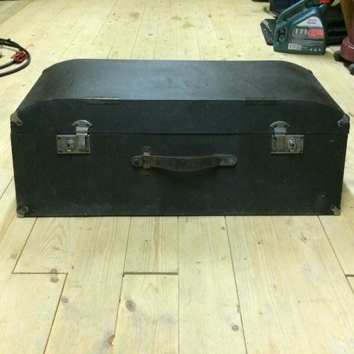 Vintage trunk/boot suitcase For Sale