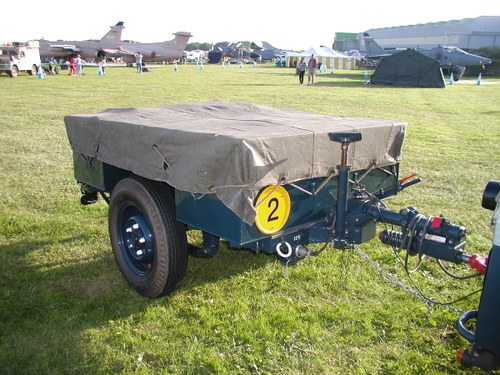 1954 1/2 ton Sankey trailer RAF In vendita