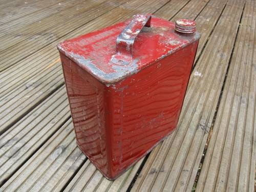 Collectors antique valor petrol can For Sale