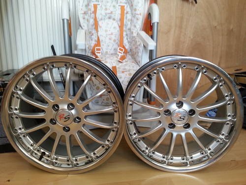 ALLOY WHEELS, 17" ALLOYS. (TWO ONLY) In vendita