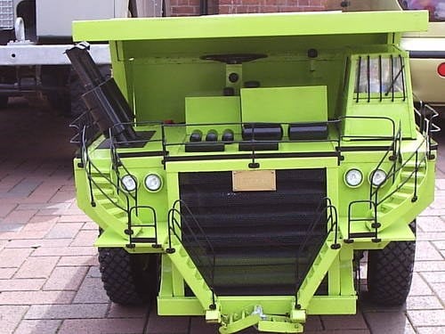 2000 EUCLID HITACHI 300 TON DUMP TRUCK SOLD