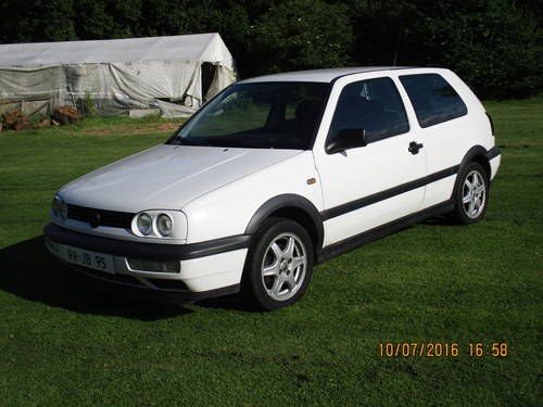 1997 vw golf lhd cl petrol 3 door ideal villa car £1499 In vendita