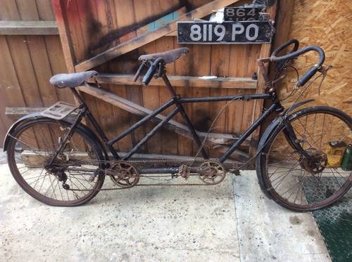LADYBACK TANDEM BIKE 1940s VINTAGE BICYCLE For Sale