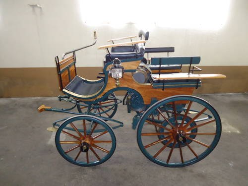 Antique motorized carriage 1920/1922 For Sale
