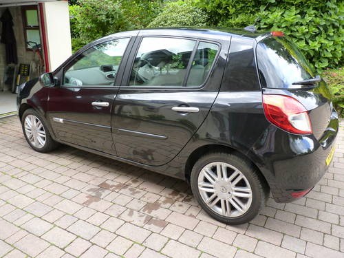 2010 Renault Clio I.6 Initiale Tom Tom For Hire