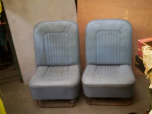 Vintage Morris minor seats    In vendita
