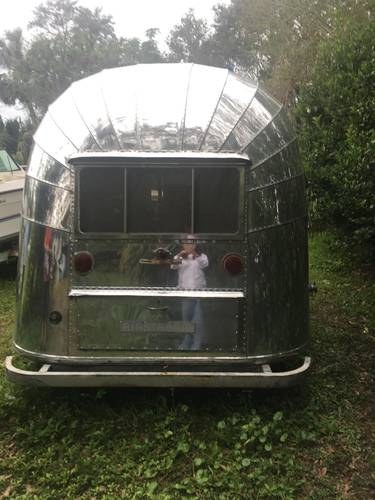 Very rare ! ... 1956 caravel bubble airstream 16ft For Sale