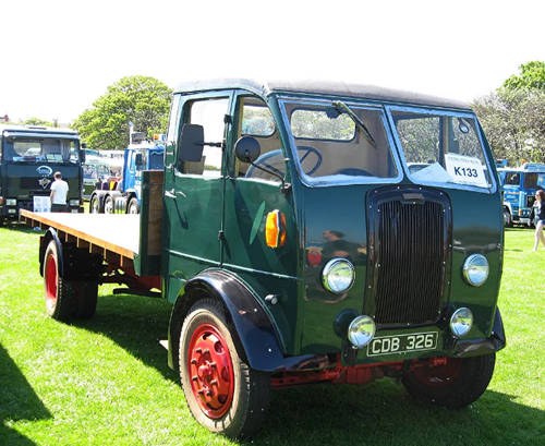 1946 Thornycroft flat bed diesel In vendita
