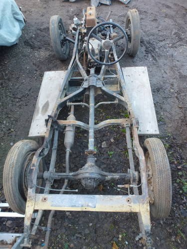 1934 morris 10/4 pre series chassis with engine + box For Sale