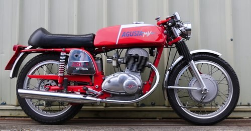 1973 Beautiful MV AGUSTA signed by Agostini and Pagani For Sale