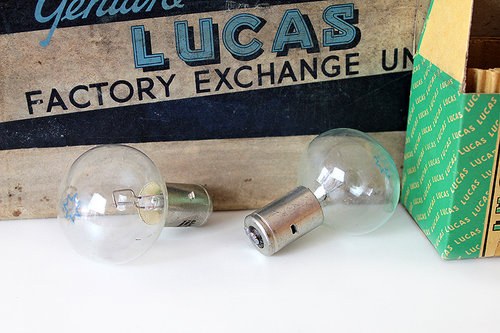 1940 Original Bulbs for Lucas P100 P100L R100 Headlamps In vendita