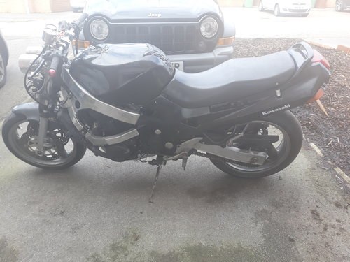 Kawasaki zzr600d 1991 streetfighter spares/repairs For Sale
