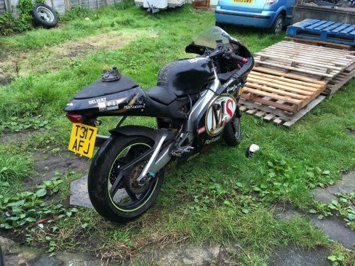 1999 Aprilia RS125 for spares or repairs For Sale