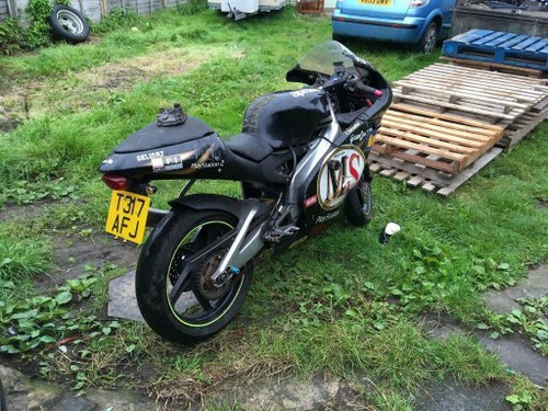 1999 Aprilia RS125 for spares or repairs En Venta