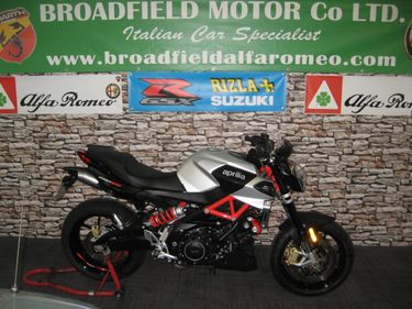 Picture of 2018 18-reg Aprilia Shiver 900 finished in grey and silver For Sale
