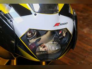 2003 Aprilia RSV1000R UK supplied in rare Yellow Paint Scheme For Sale (picture 14 of 27)