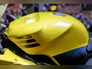 2003 Aprilia RSV1000R UK supplied in rare Yellow Paint Scheme For Sale (picture 17 of 27)
