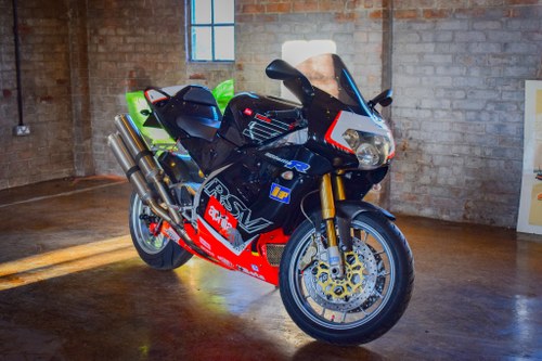 2000 Aprilia RSV-R 1000cc Petrol Manual SÅLD
