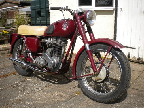 1955 Albert the Ariel VH500 Red Hunter seeks new home. For Sale