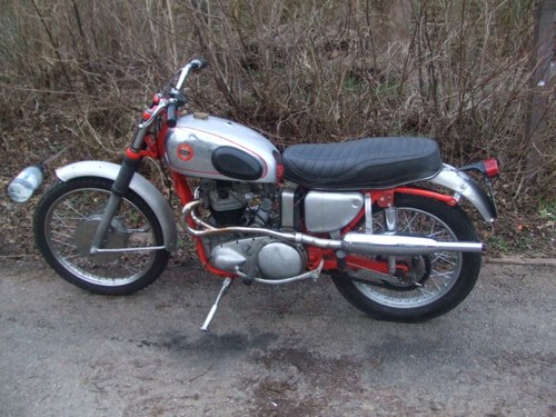1958 Ariel NH350 fitted with Triumph 6T engine. In vendita