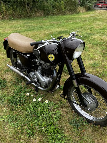 1957 Ariel VH Red Hunter 500cc For Sale