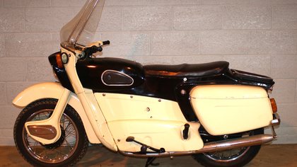 A 1967 Ariel Leader 249cc motorcycle