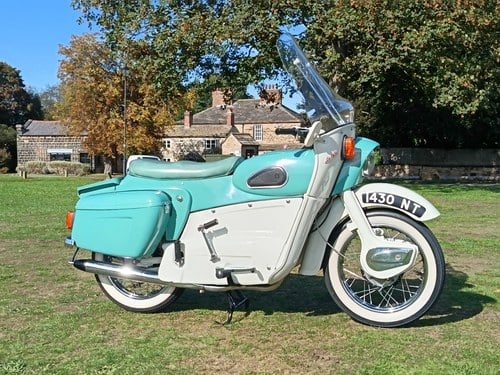 1963 Ariel Leader