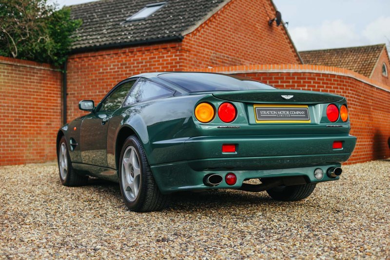 2000 Aston Martin Vantage