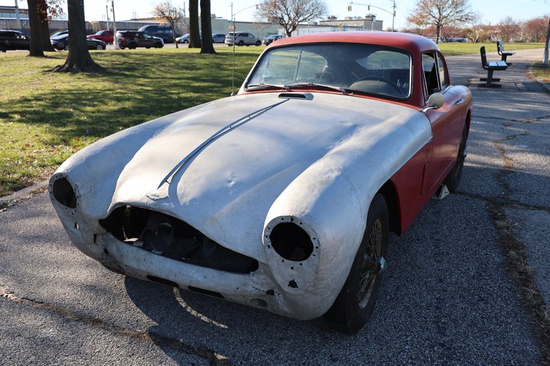 1957 Aston Martin DB2/4 - 2 1957 Aston Martin DB2/4 - 2