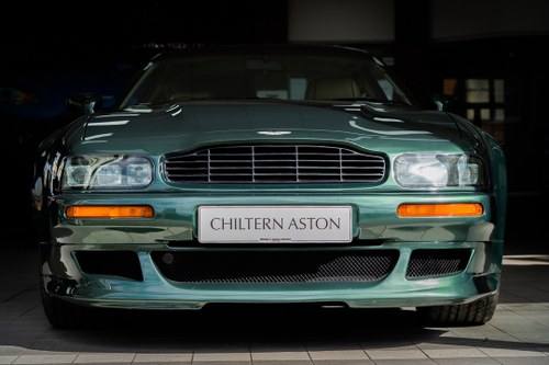 1995 Aston Martin V8 Vantage V550 (Manual) For Sale
