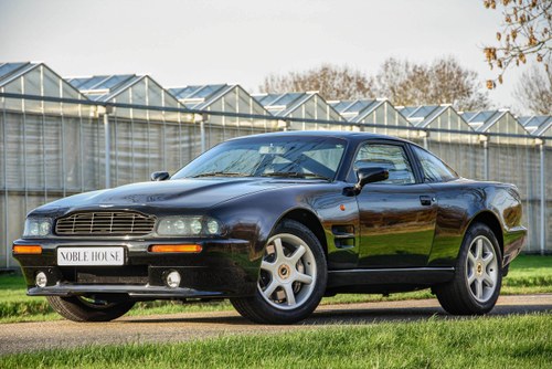 1997 Aston Martin V8 Coupé RHD For Sale