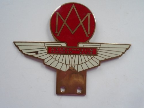 Aston Martin Owners Club Badge Enamel on Brass In vendita