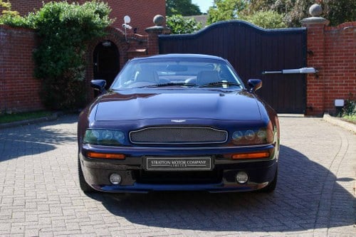 1997 Aston Martin V8 - 8
